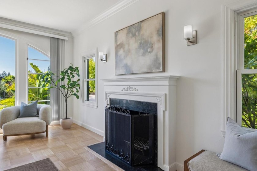 Welcome home to Redwood City! Ideally situated along a beautiful - photo 17