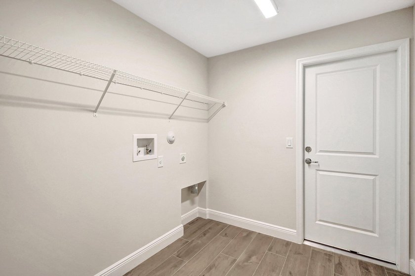 THE AMAZING IBIS MODEL. BUILT BY AWARD WINNING SYNERGY HOMES - photo 26