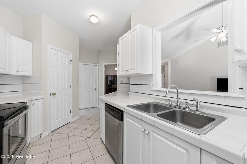 Welcome to 1107 Mill Run Road in the desirable North Shore - photo 11