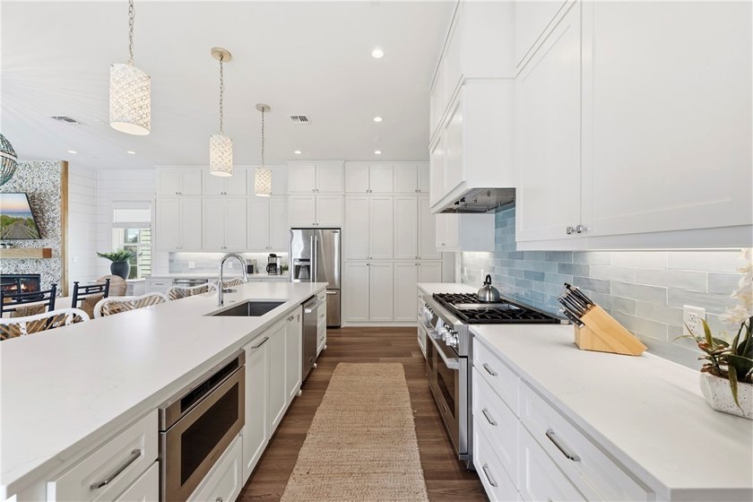 New to the Market in Cinnamon Shore South! Not in the rental - photo 15