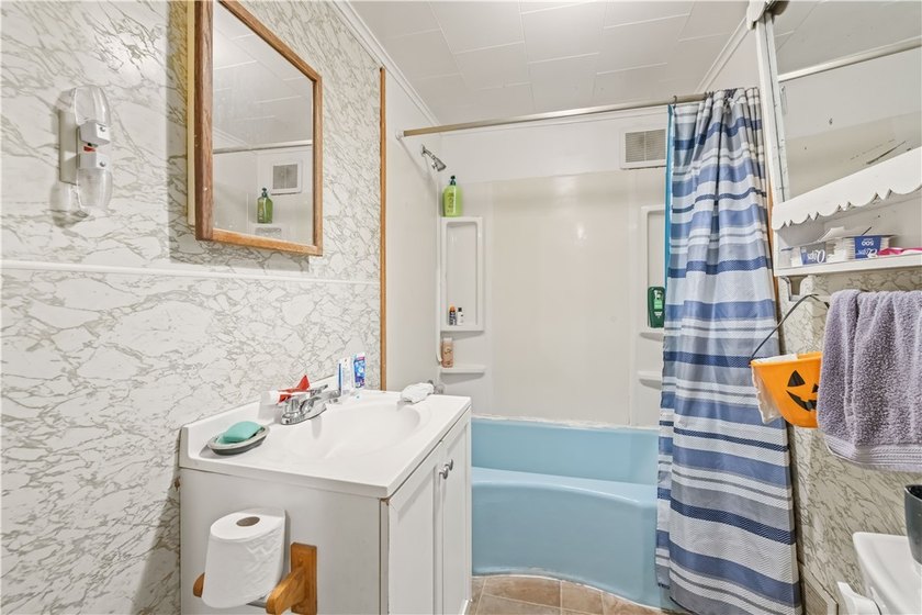 Side-by-side duplex offering a great investment opportunity - photo 20