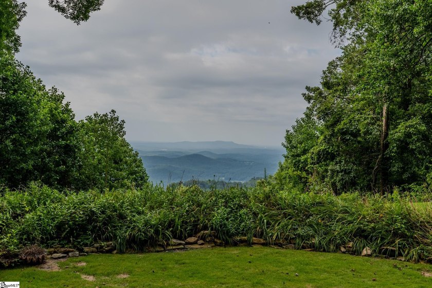 Welcome to Hodge Podge Lodge, a true family mountain retreat set - photo 26