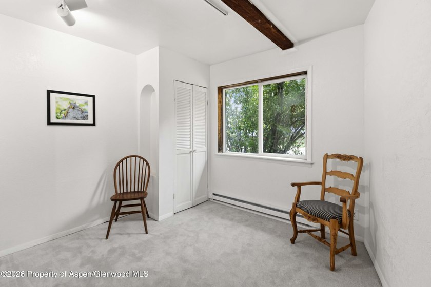 Attention River Lovers! Rarely do river adjacent properties hit - photo 7