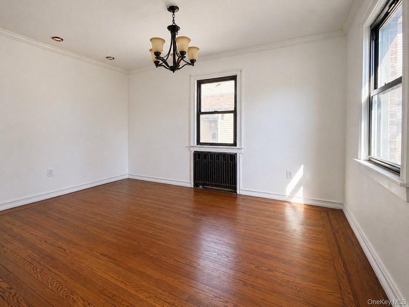 Prime Flushing Location! New to Market - Detached Corner - photo 5