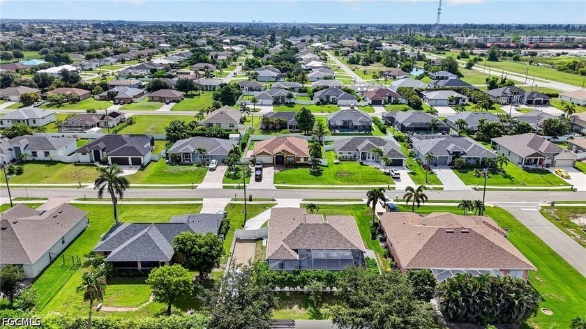 Check out this well-maintained, like new, Florida home located - photo 50