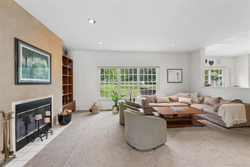 Welcome to 3 Naomi Court, a timeless 5-bedroom, 4.5-bath Center - photo 11