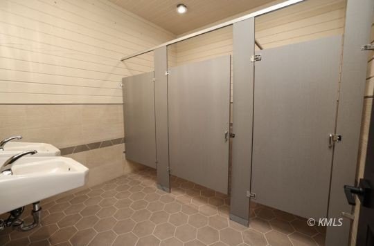 Brand new modern commercial remodel. Everything is new! Massive - photo 11