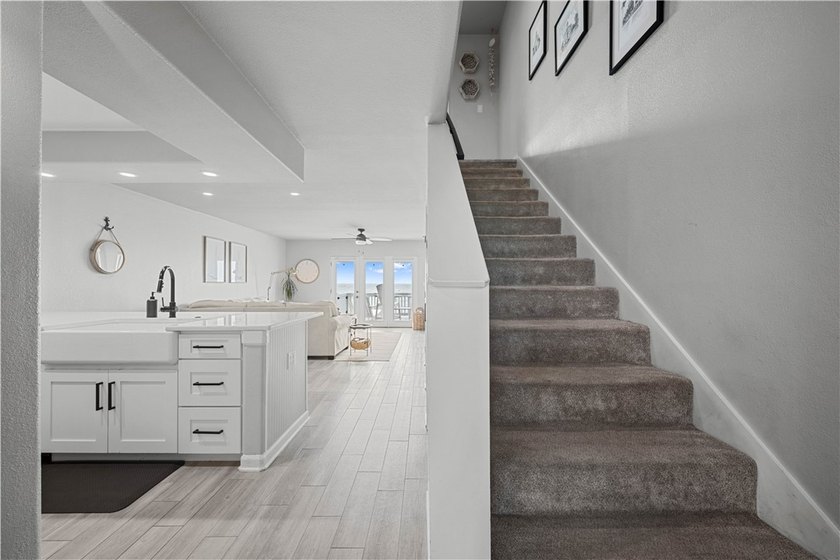 This beautifully updated waterfront condo offers 2 bedrooms plus - photo 13