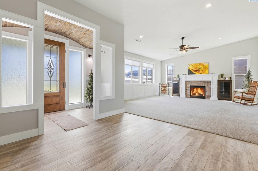 MLS# 293773 Perched on over half an acre, this stunning - photo 9