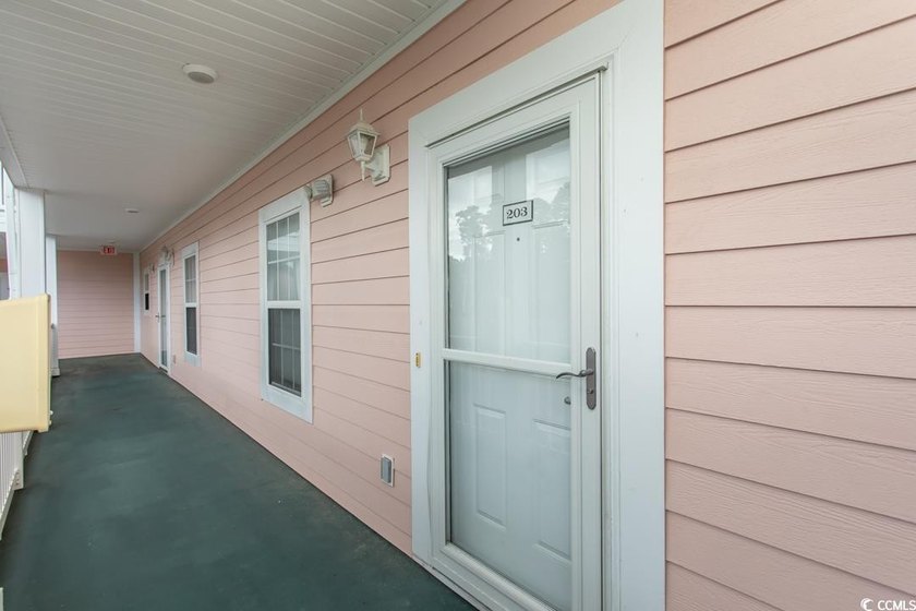 OVERLOOKING POOL AND GOLF COURSE!!! NOT ON RENTAL PROGRAM AND - photo 26