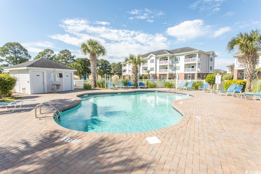 OVERLOOKING POOL AND GOLF COURSE!!! NOT ON RENTAL PROGRAM AND - photo 35