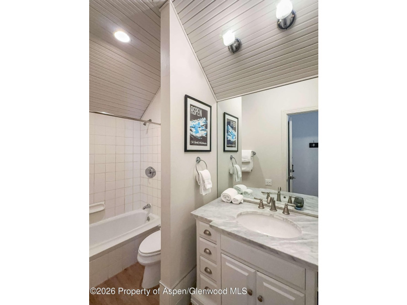Independence Square corner unit is a light and bright studio - photo 4