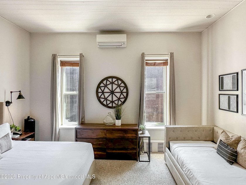 Independence Square corner unit is a light and bright studio - photo 6