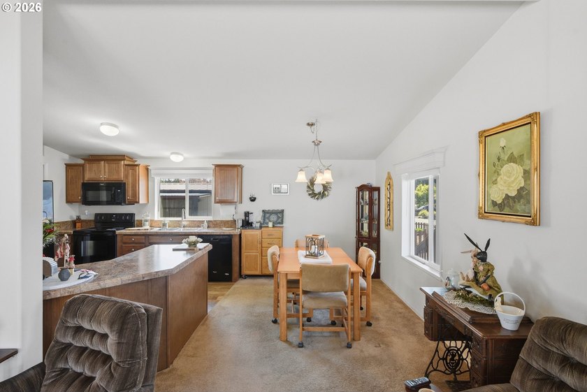 Beautifully maintained 2-bedroom, 2-bath home offering 1,295 - photo 5