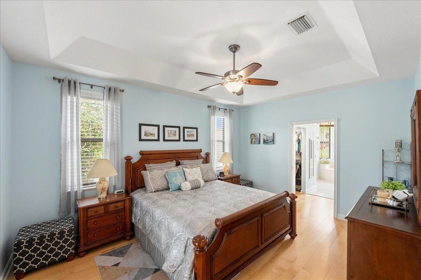 Come see this hidden 4/2/2 with a waterfront pond view in the - photo 21