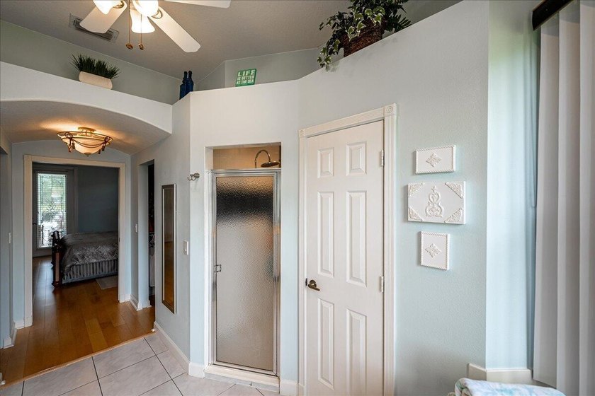 Come see this hidden 4/2/2 with a waterfront pond view in the - photo 26