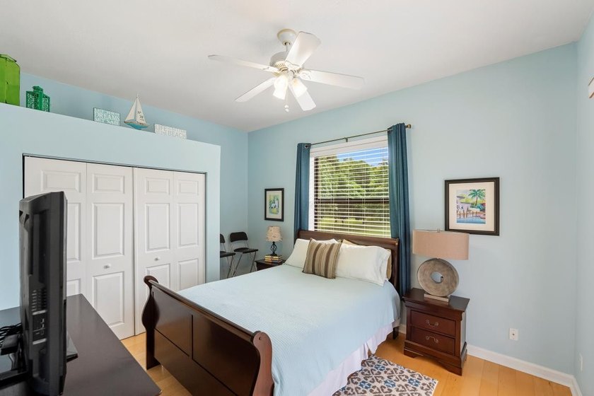 Come see this hidden 4/2/2 with a waterfront pond view in the - photo 35
