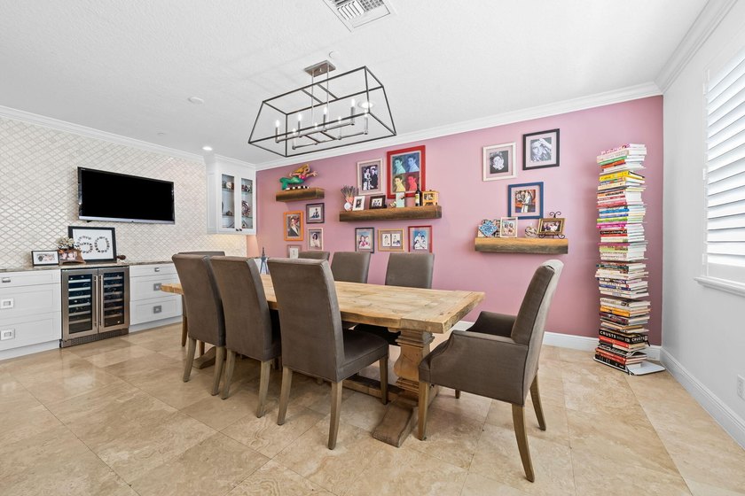 Welcome to this beautifully appointed, modified Bellavita model - photo 12