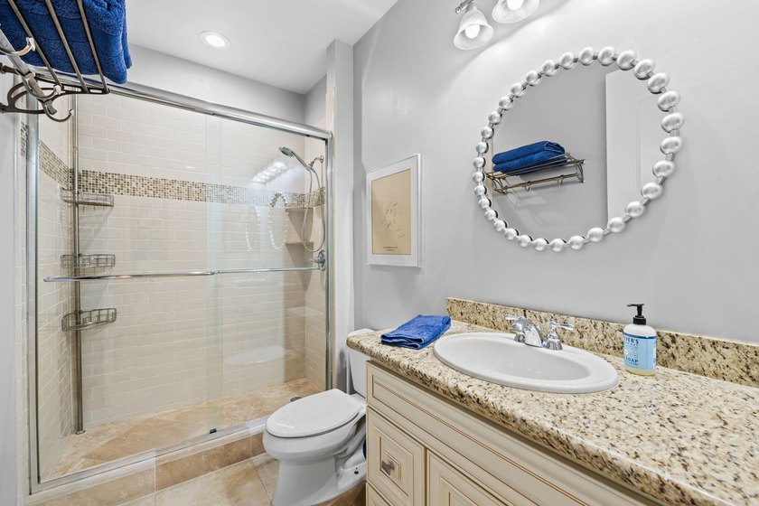 Welcome to this beautifully appointed, modified Bellavita model - photo 22