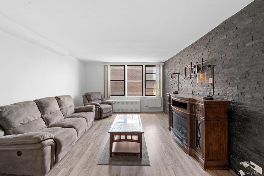This 8th floor apartment at 3121 Middletown Road is a bright and - photo 9