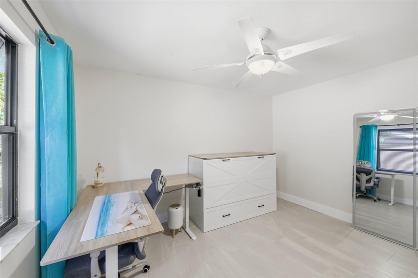 Experience refined living in this beautifully maintained - photo 18