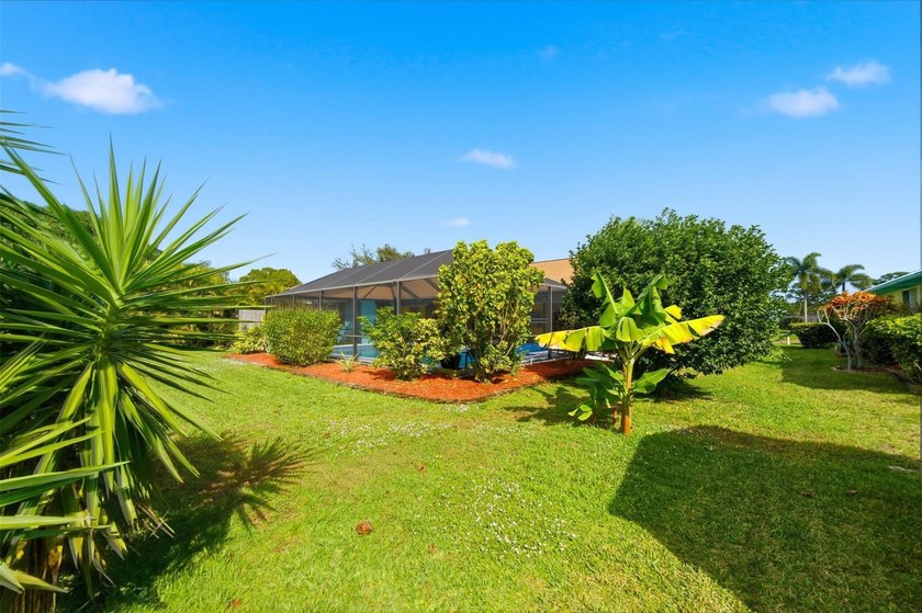 Experience refined living in this beautifully maintained - photo 31