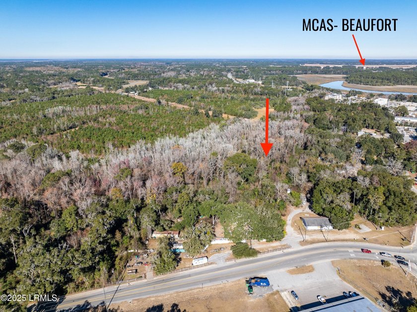 This 7.22-acre property is ideally located in a highly desirable - photo 3