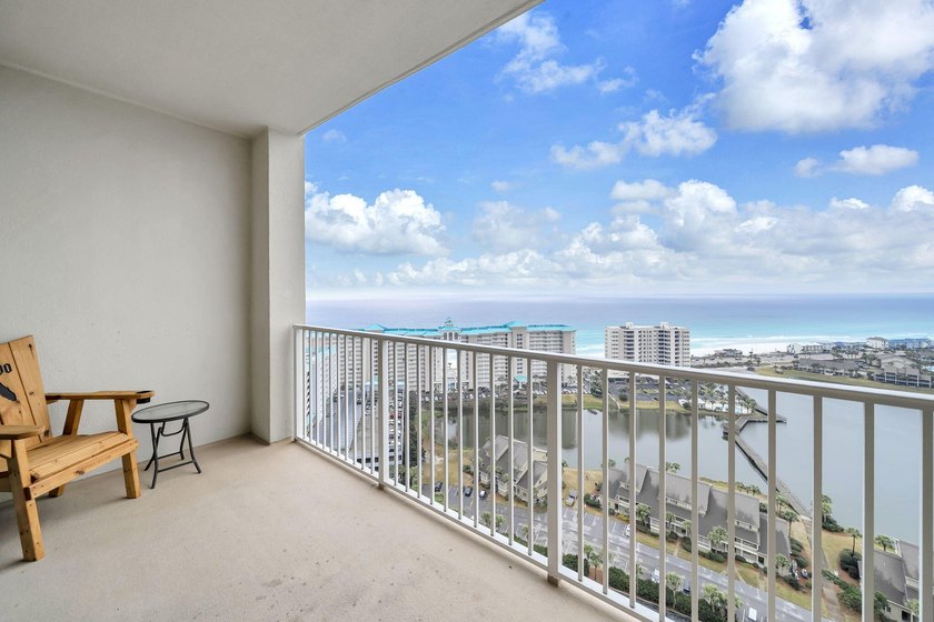 Enjoy stunning Gulf views from this beautifully maintained 1BR - photo 6