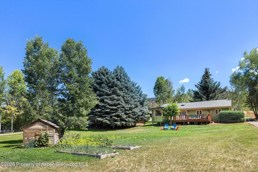 Room to Roam, Views to Love Experience Mountain Living with an - photo 2