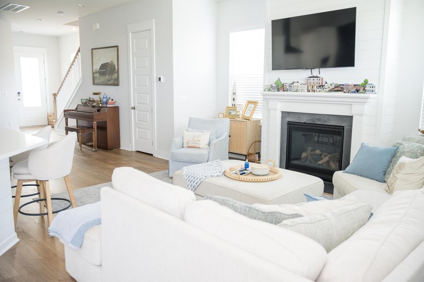 Better than new in Summerville's coveted Carnes Crossroads! This - photo 12