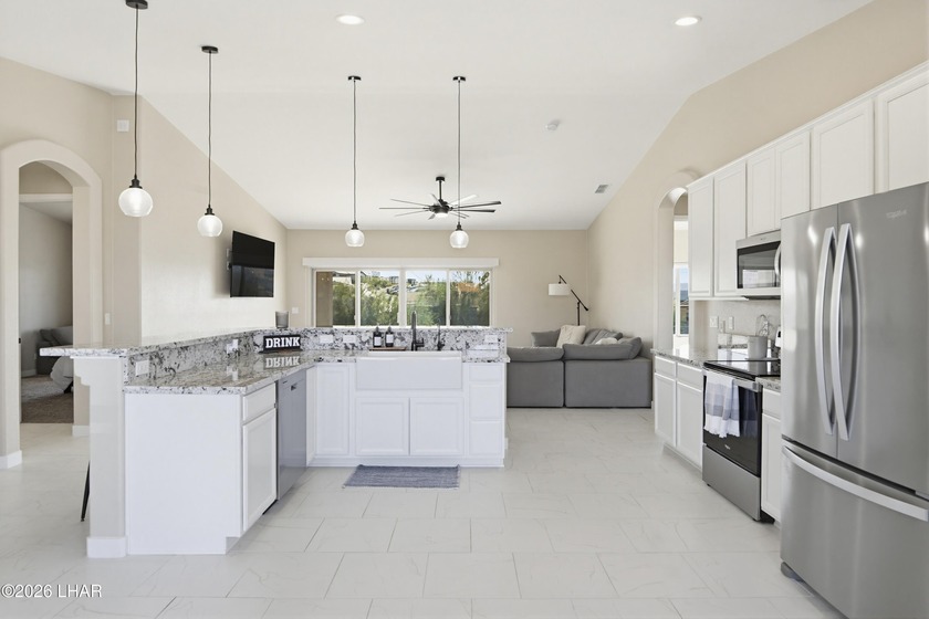 Beautifully designed 3 bedroom, 2 bathroom home featuring a - photo 13