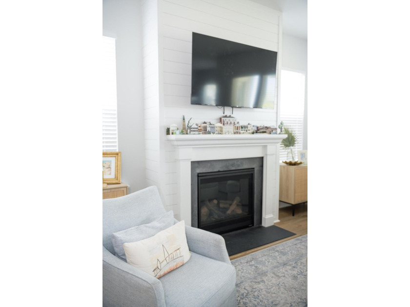 Better than new in Summerville's coveted Carnes Crossroads! This - photo 15