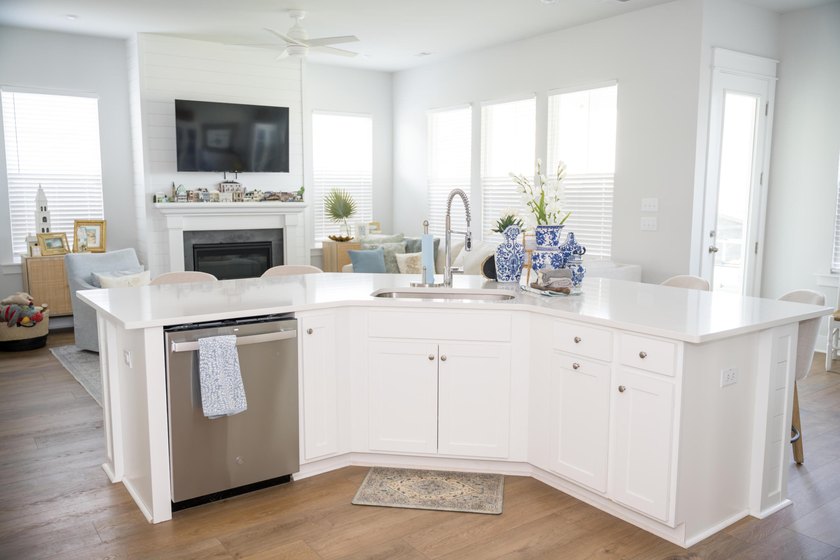 Better than new in Summerville's coveted Carnes Crossroads! This - photo 17