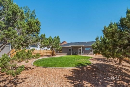 Welcome home to this charming 1,322 sq. ft. retreat, perfectly - photo 32