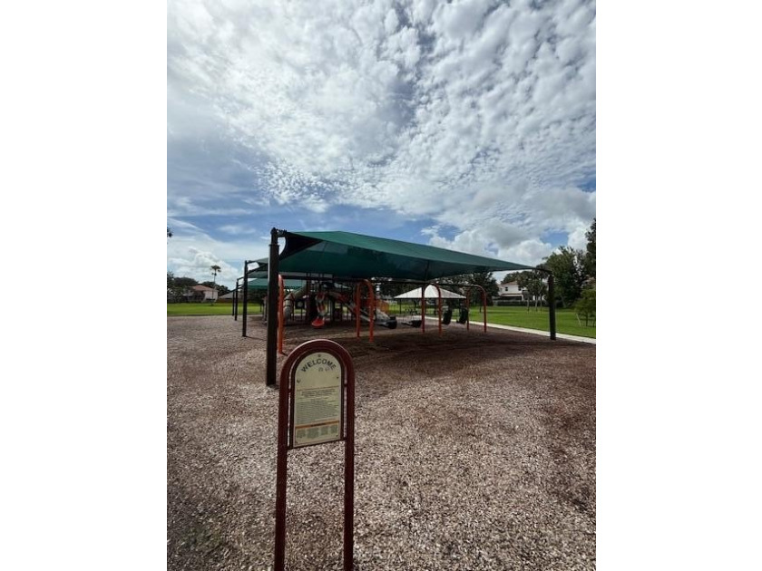 Welcome to this beautifully updated 3-bedroom, 2-bathroom home - photo 16