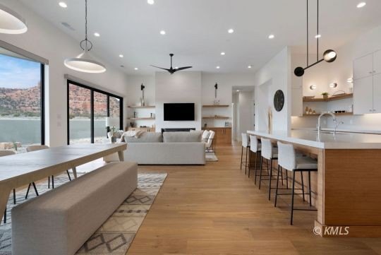 Experience luxury desert living in this beautifully appointed - photo 22