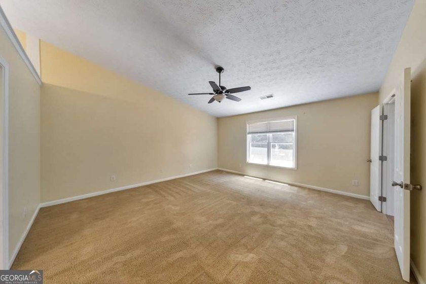 This timeless beauty is ready for you to move right in! Welcome - photo 25