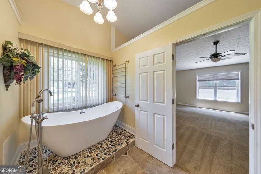 This timeless beauty is ready for you to move right in! Welcome - photo 26