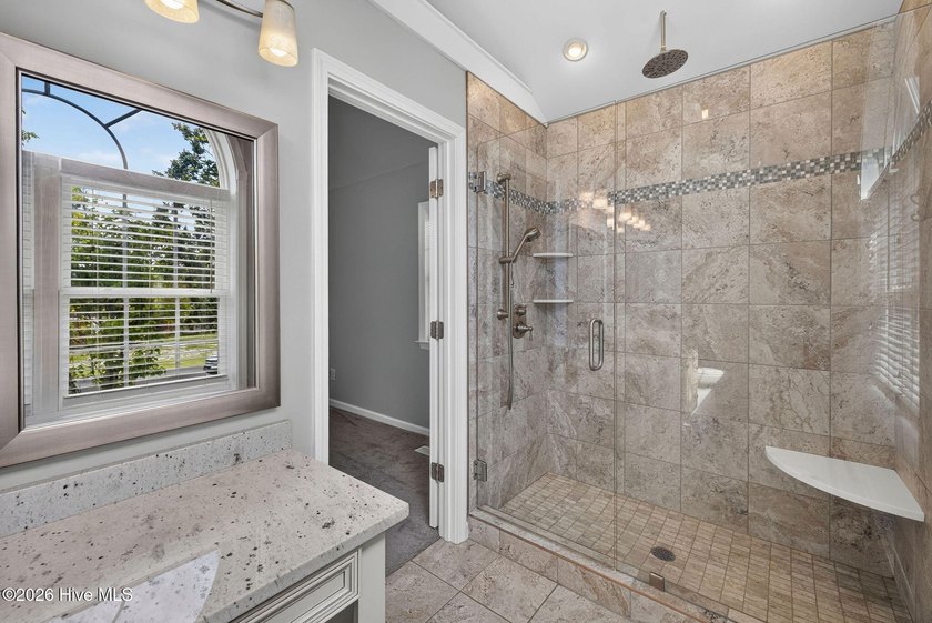 Welcome home to this beautifully updated, truly move-in ready - photo 31