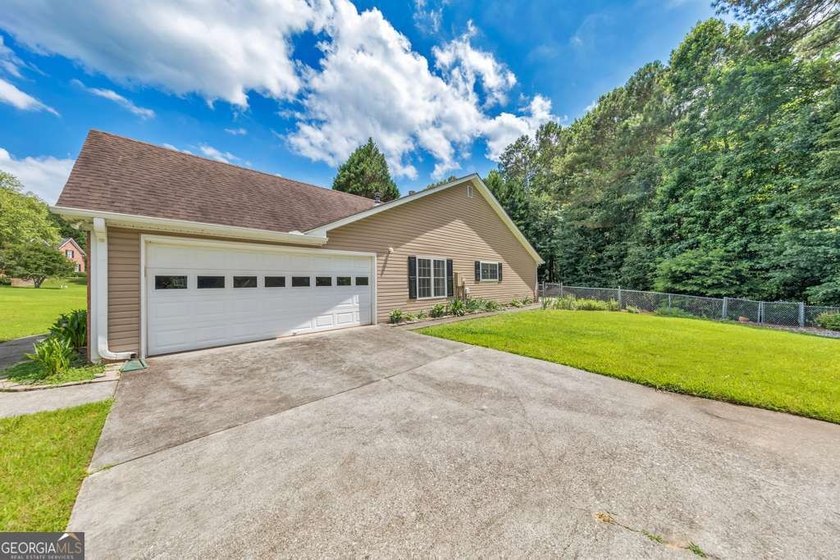 This timeless beauty is ready for you to move right in! Welcome - photo 44