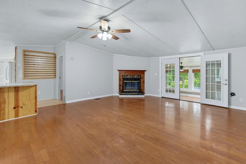Lakefront Living at Its Best! Discover your own private retreat - photo 16