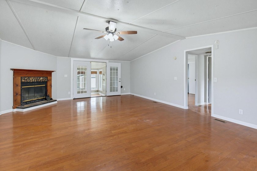 Lakefront Living at Its Best! Discover your own private retreat - photo 19