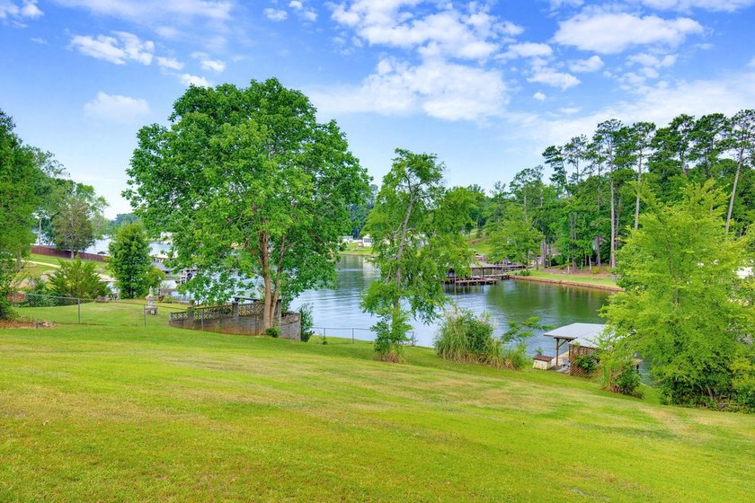 Lakefront Living at Its Best! Discover your own private retreat - photo 42
