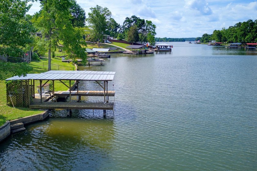 Lakefront Living at Its Best! Discover your own private retreat - photo 48