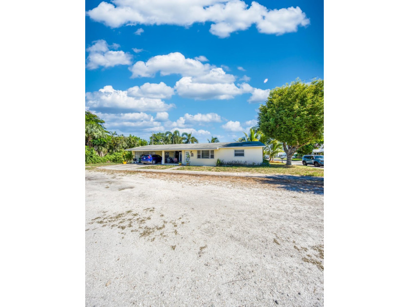 Gigantic dream home! East side of Federal, walk to intracoastal - photo 20