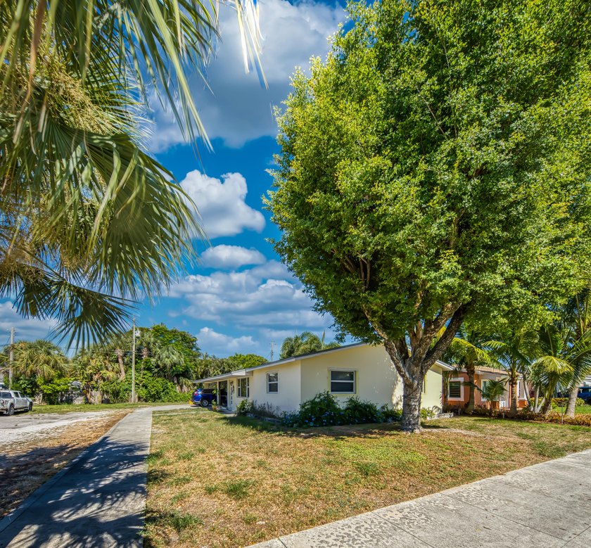 Gigantic dream home! East side of Federal, walk to intracoastal - photo 27