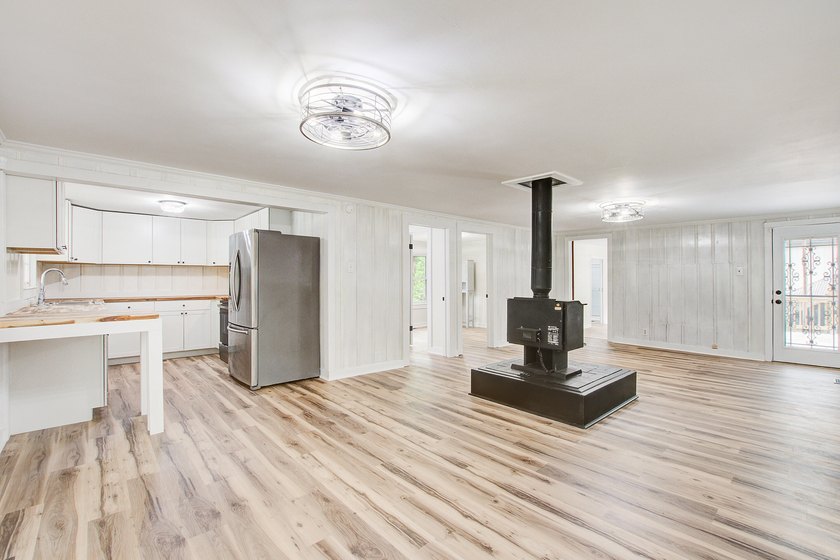 Fully renovated and ready to impress, this beautiful home at 93 - photo 20