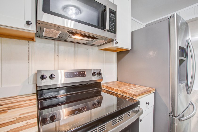 Fully renovated and ready to impress, this beautiful home at 93 - photo 26