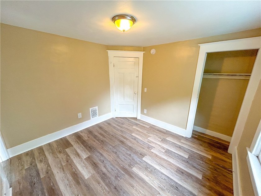 Huge Duplex in the Homestead Heights neighborhood of the City of - photo 8