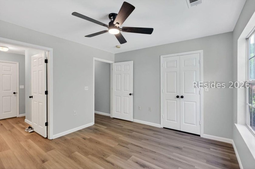 Beautifully updated 2-bedroom, 2-bath first-floor condo in the - photo 21